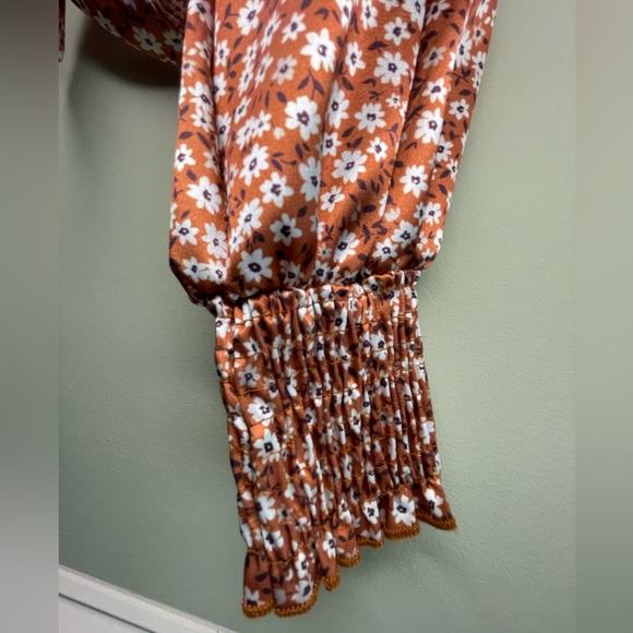 ALTAR’d STATE Silky Crop Long Sleeve - Picture 6 of 10